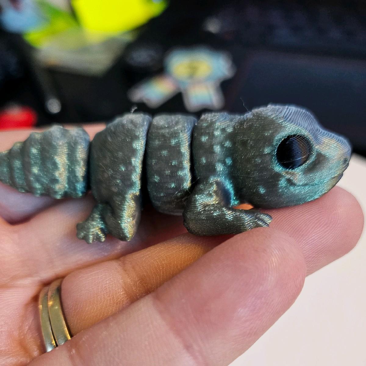 3D Printed Mini Animal Friends - Collectible Mini Figurines, Approximately 2 Inches Long, Plastic Material, Available in Various Colors