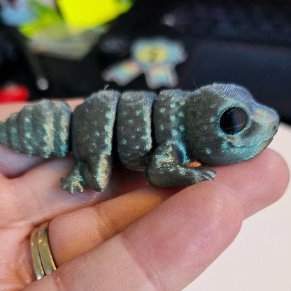 3D Printed Mini Animal Friends - Collectible Mini Figurines, Approximately 2 Inches Long, Plastic Material, Available in Various Colors